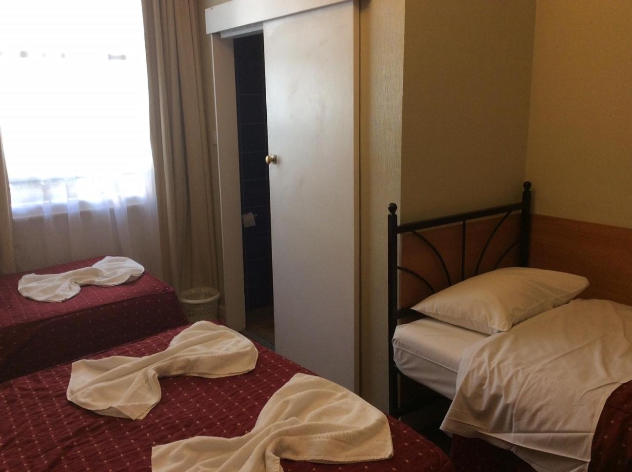غرفة عائلية بحمام خاص، Central Hotel 3/5
