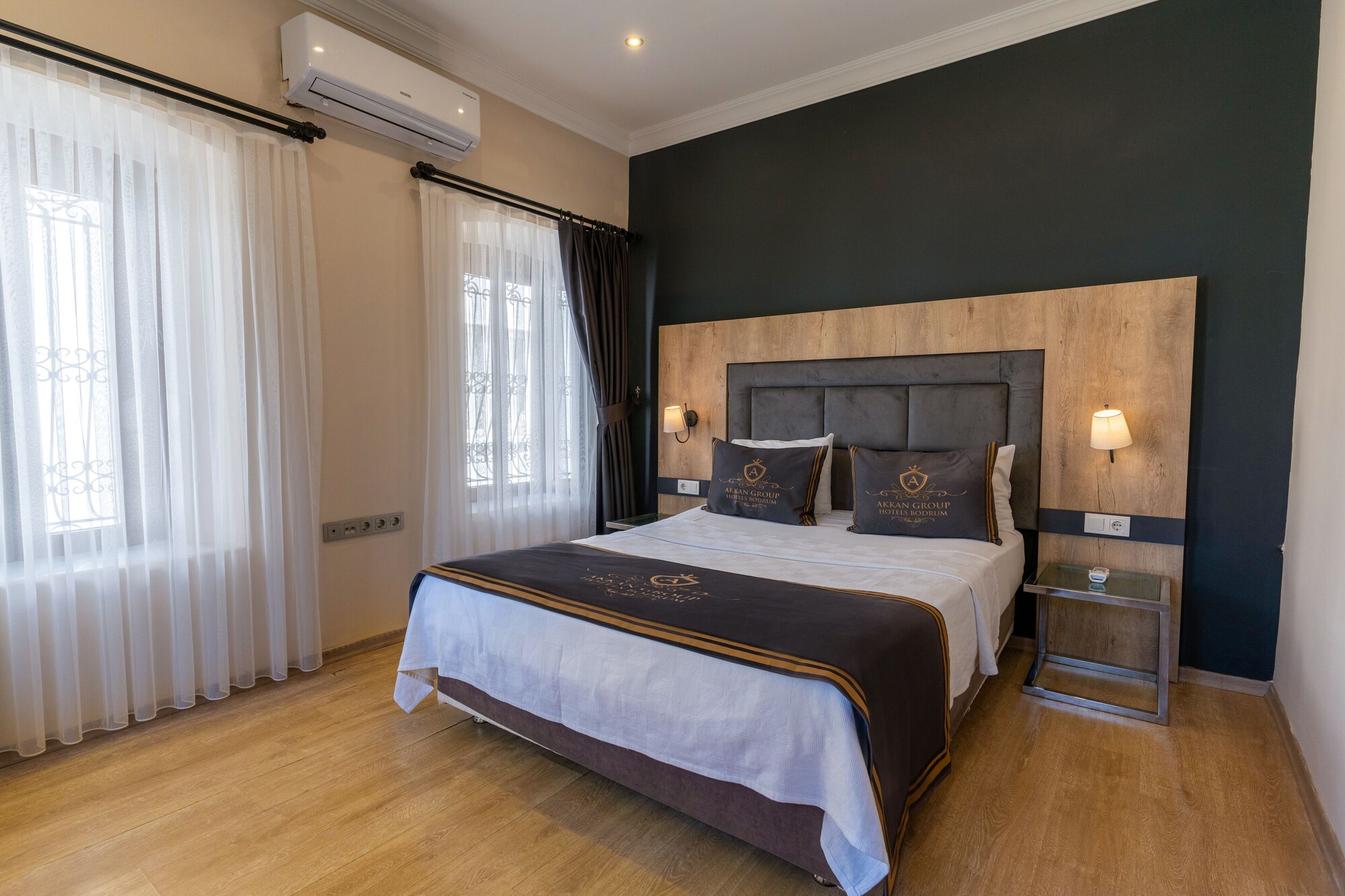 2 BEDROOMS, FAMILY