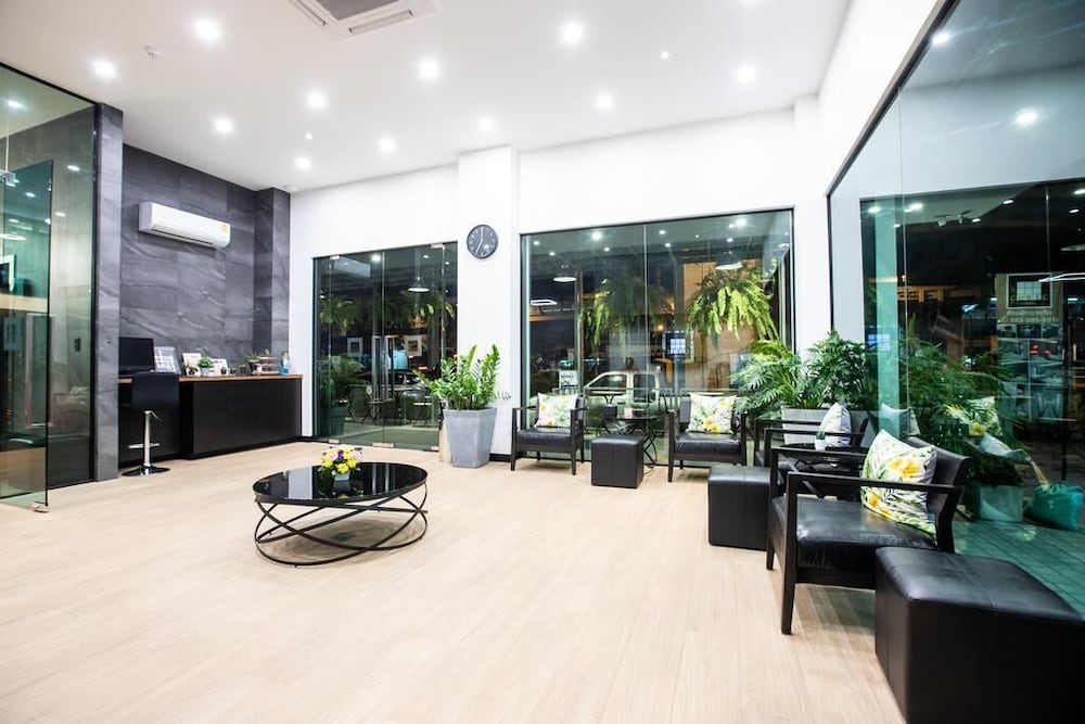 Cubic Bangna Hotel 28/35