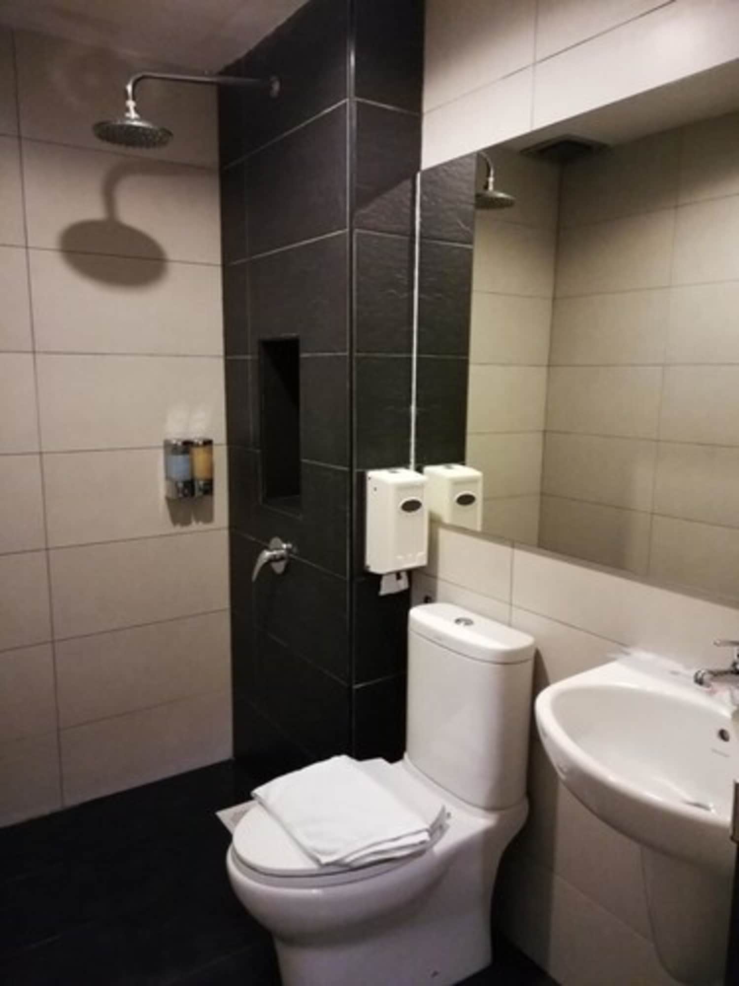 EXECUTIVE, SINGLE, DOUBLE BED