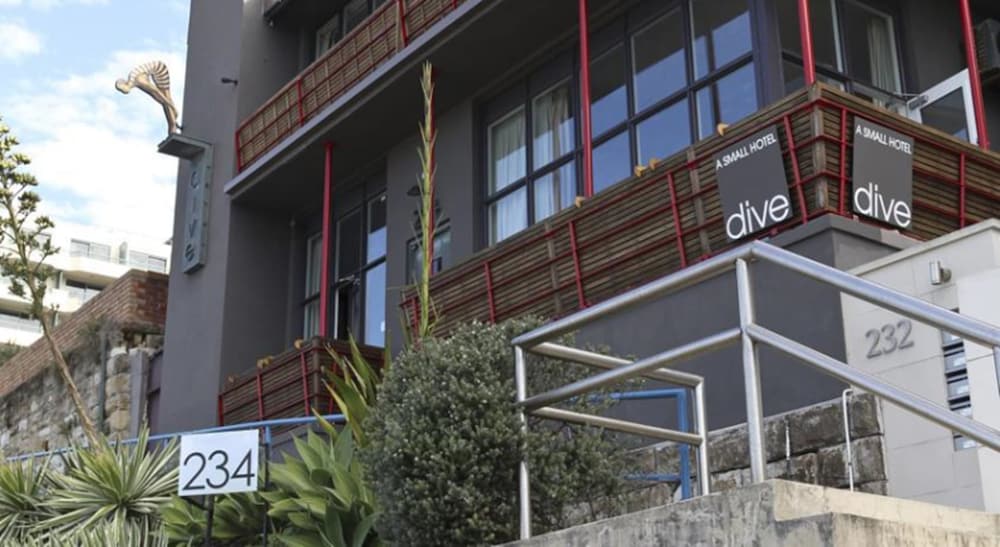 Dive Hotel Coogee Beach 7/53