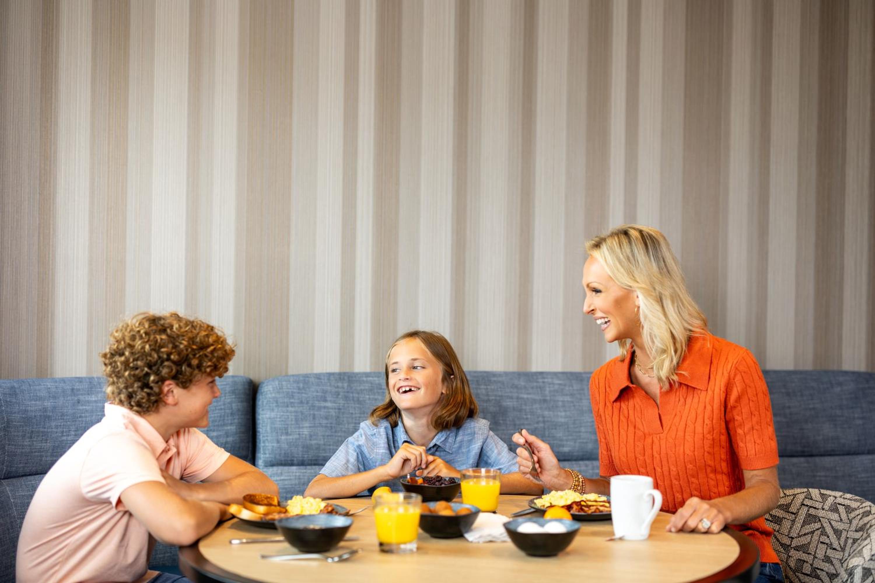Hyatt Place Ontario Airport 40/50