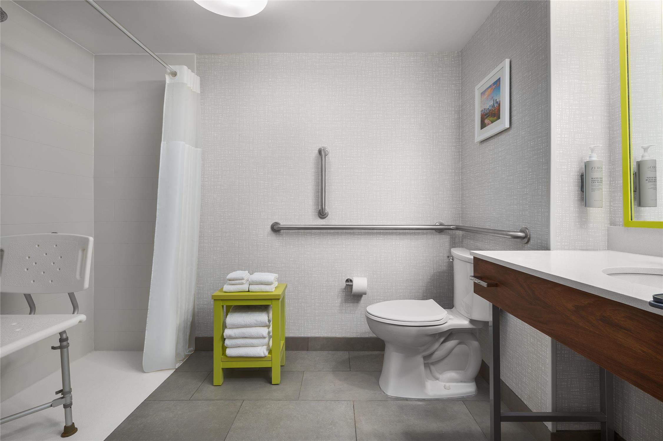 Hampton Inn & Suites Charlotte-Arrowood 60/61