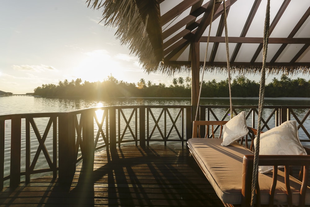 Medhufushi Island Resort 82/96