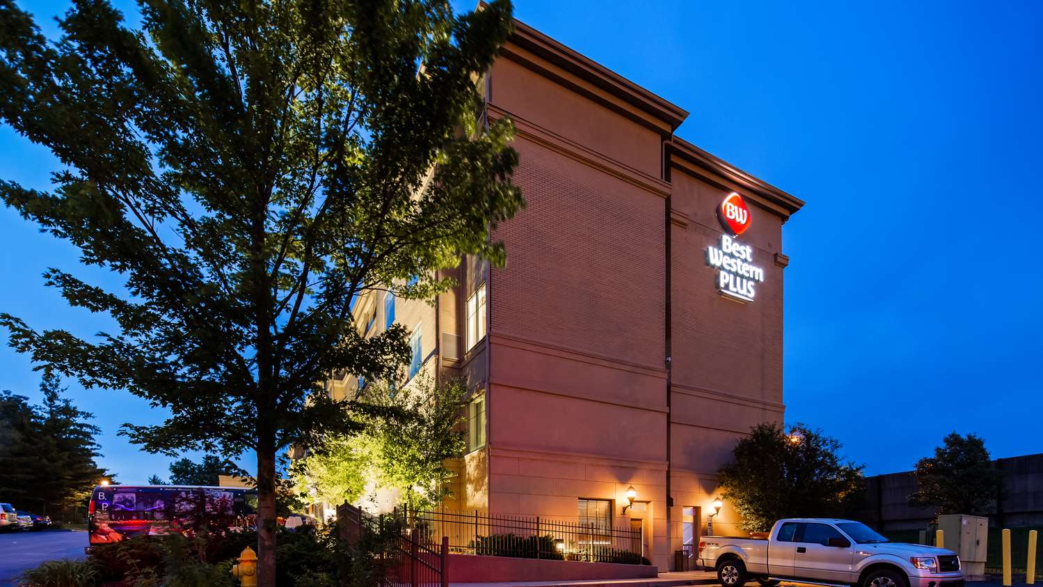 Best Western Plus Hannaford Inn & Suites 2/12