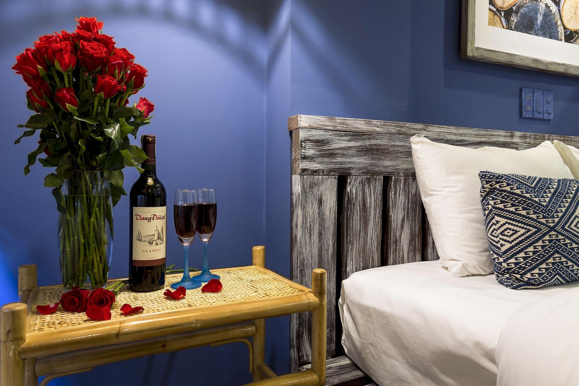 Urban Lodge Hotel - Hostel 55/75