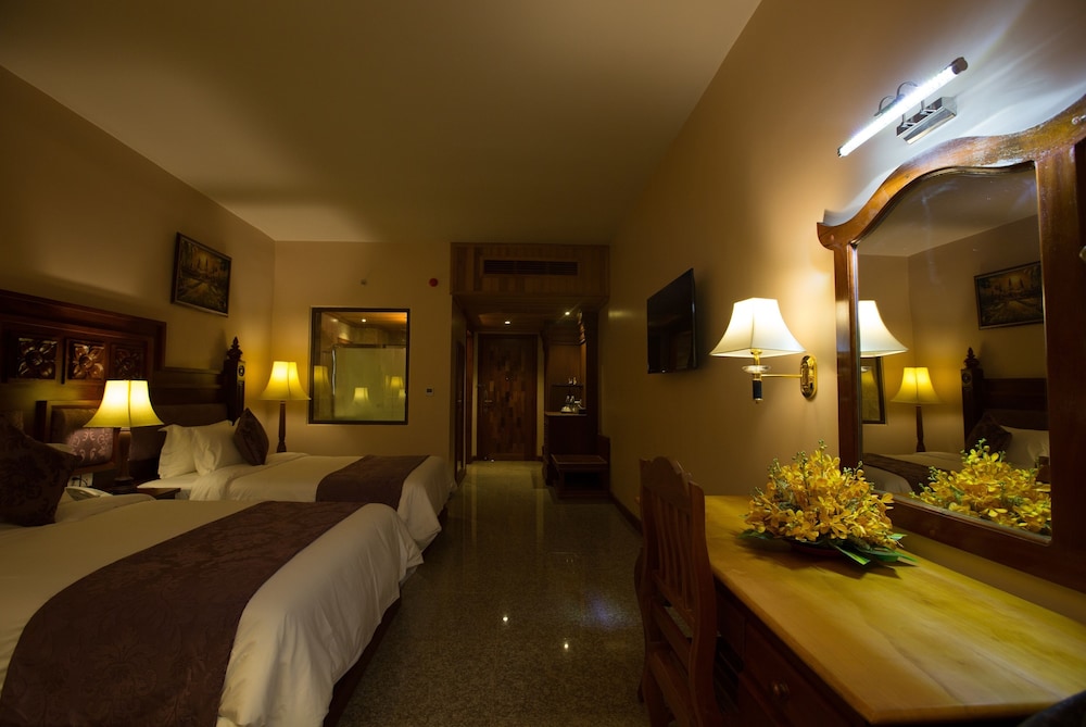 Phnom Penh Era Hotel 47/68