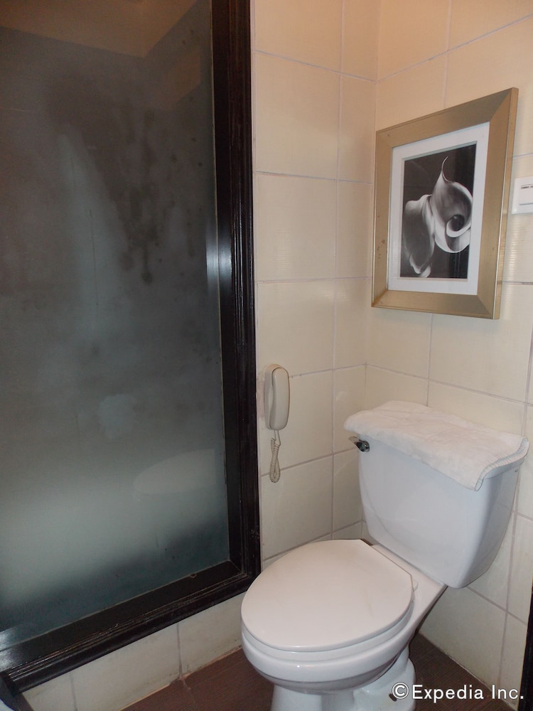 Planta Centro Bacolod Hotel Residences 39/46