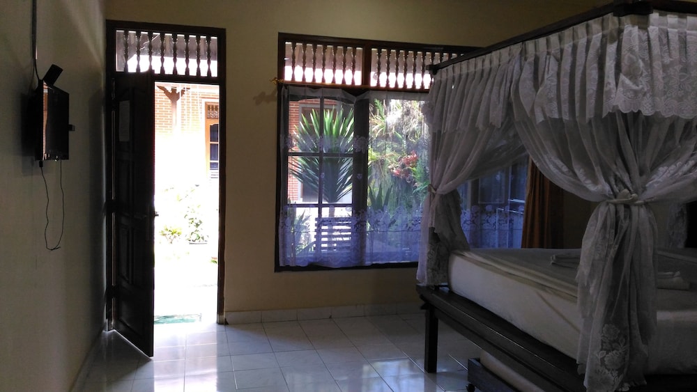 Segara Hotel And Restaurant 3/34