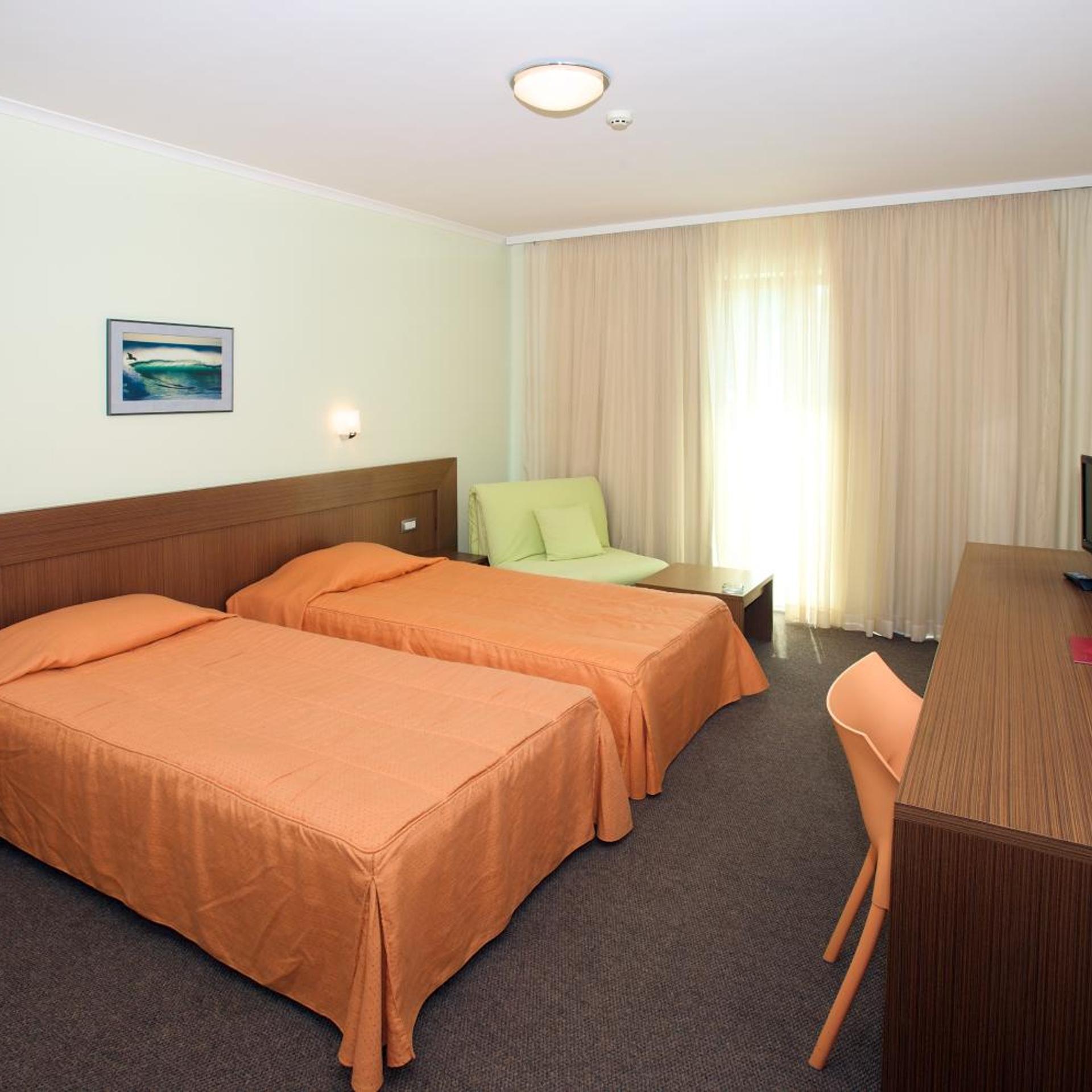 Jeravi Hotel 18/56