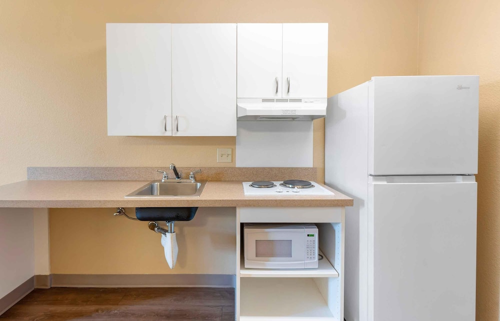 Extended Stay America - Dublin - Hacienda Dr. 43/51