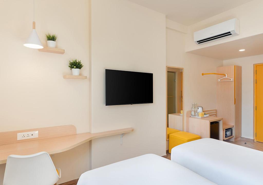 Bloom Hotel - Jubilee Hills 47/49
