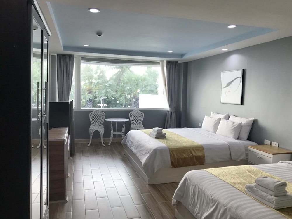The Beach Front Resort Pattaya 35/87