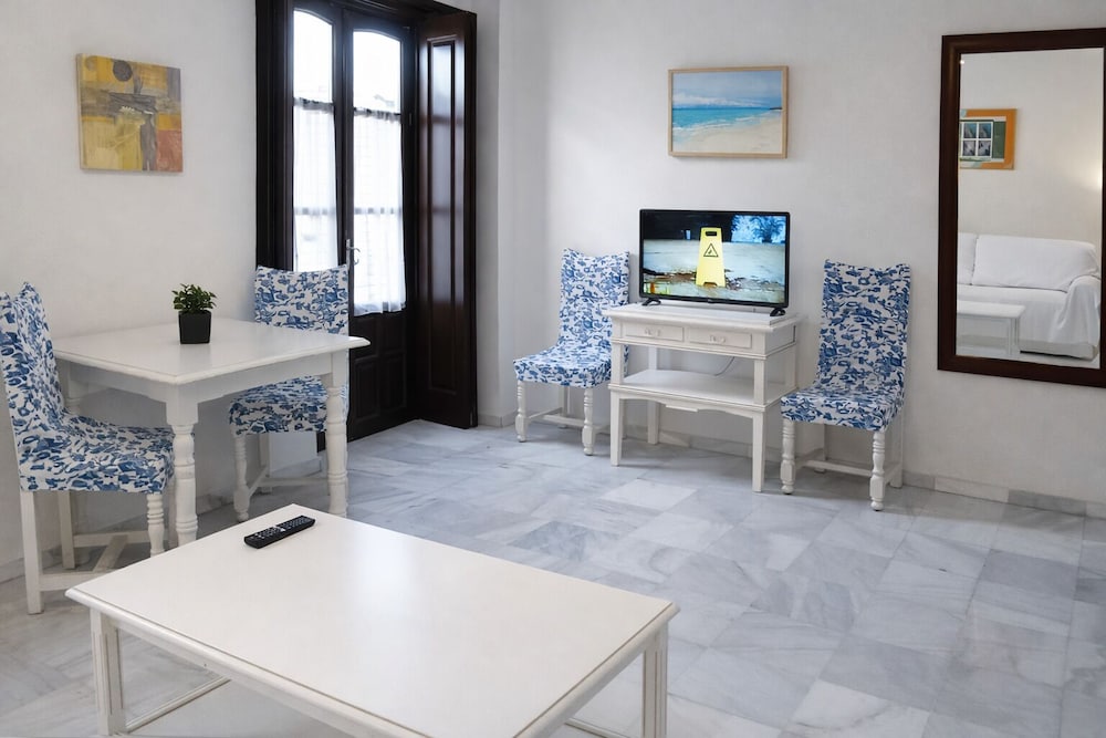 Apartamentos Larga 70 65/80