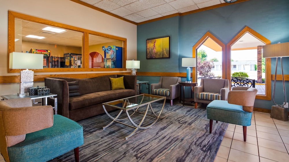 Best Western Woodhaven Inn 27/43