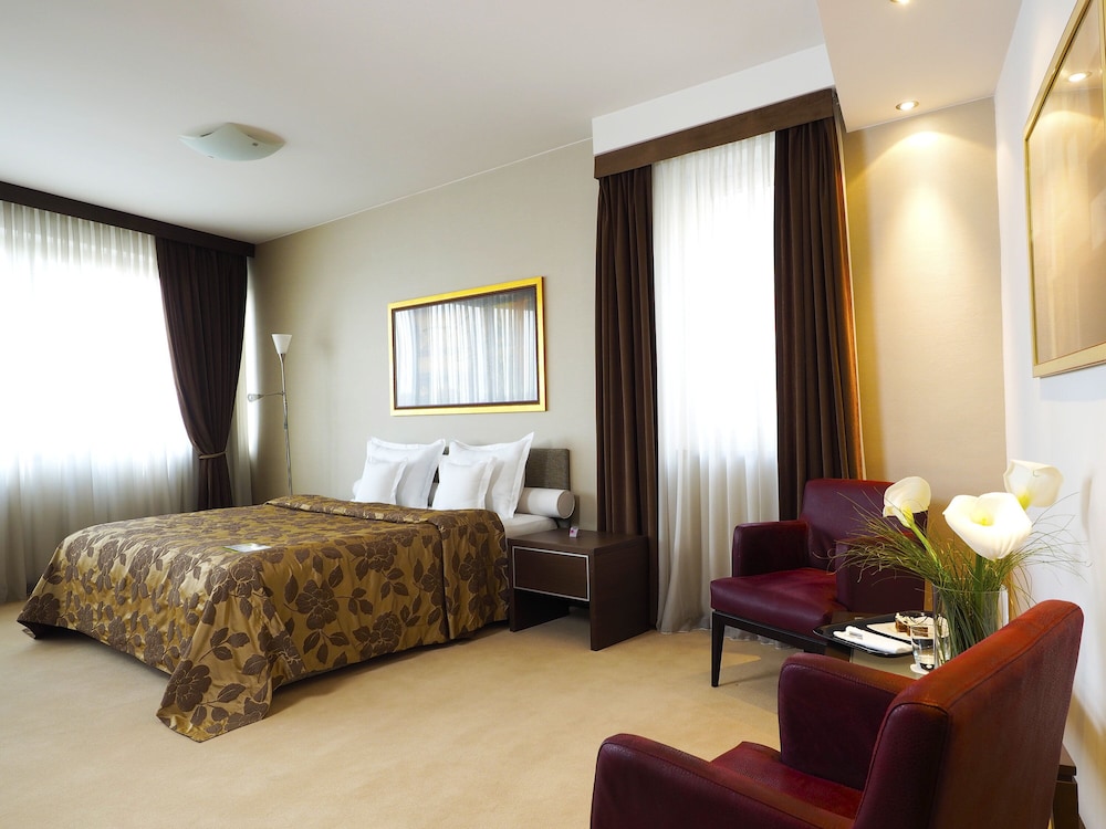 IN Hotel Belgrade 23/69