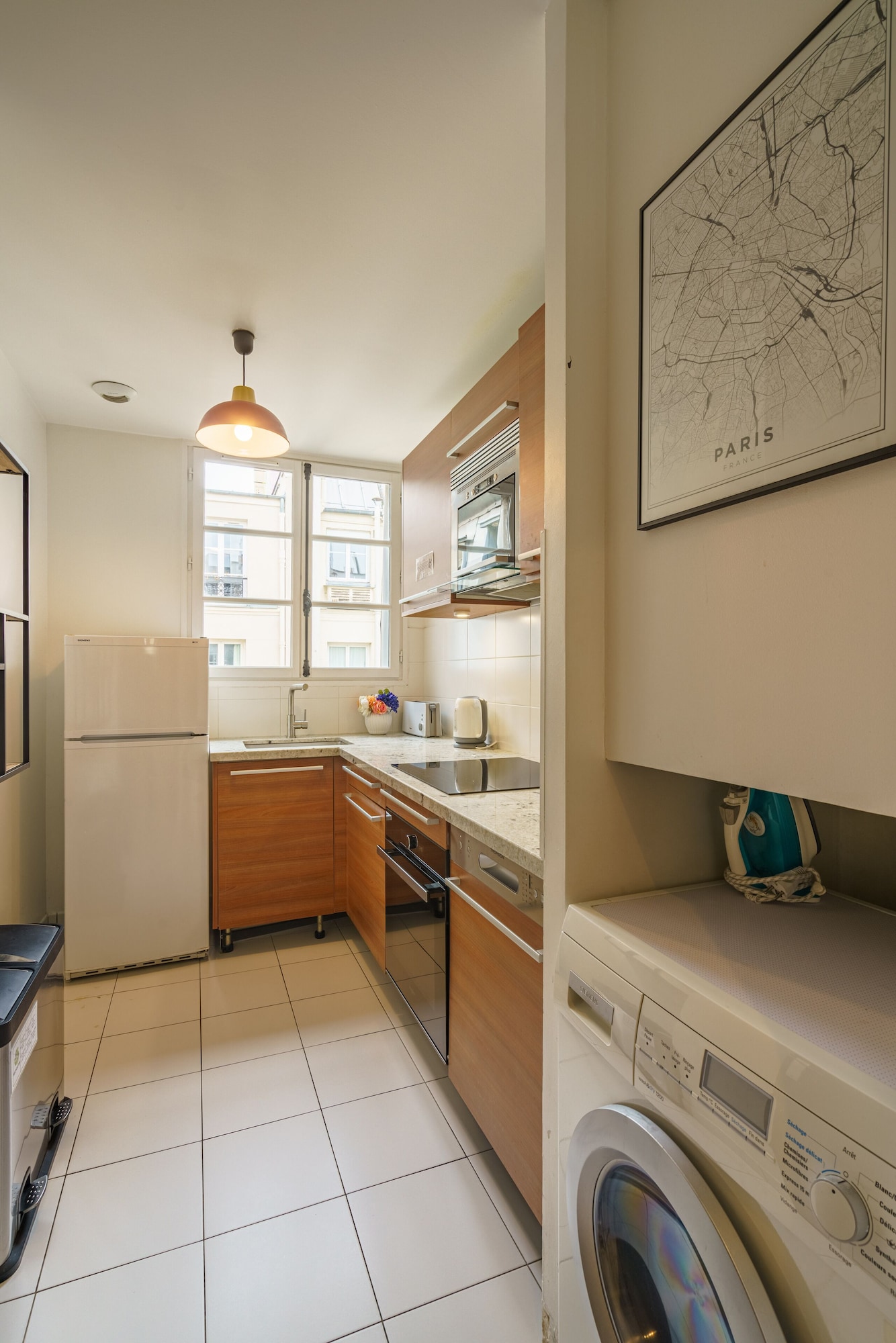 شقة بريستيج بسريرين كينج بإطلالة على الفناء مع أريكة، Apartments Du Louvre - Le Marais 10/10
