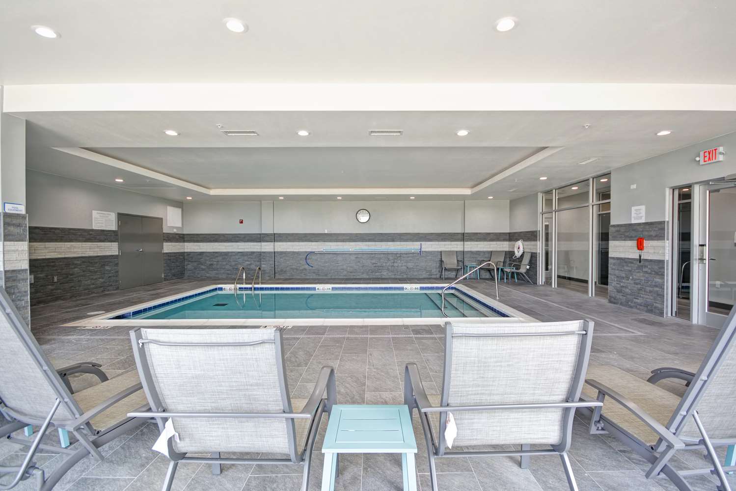 swimming pool spa