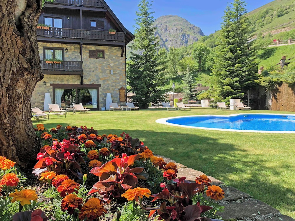 Hotel de Tredos Baqueira Affiliated by Melia 56/61