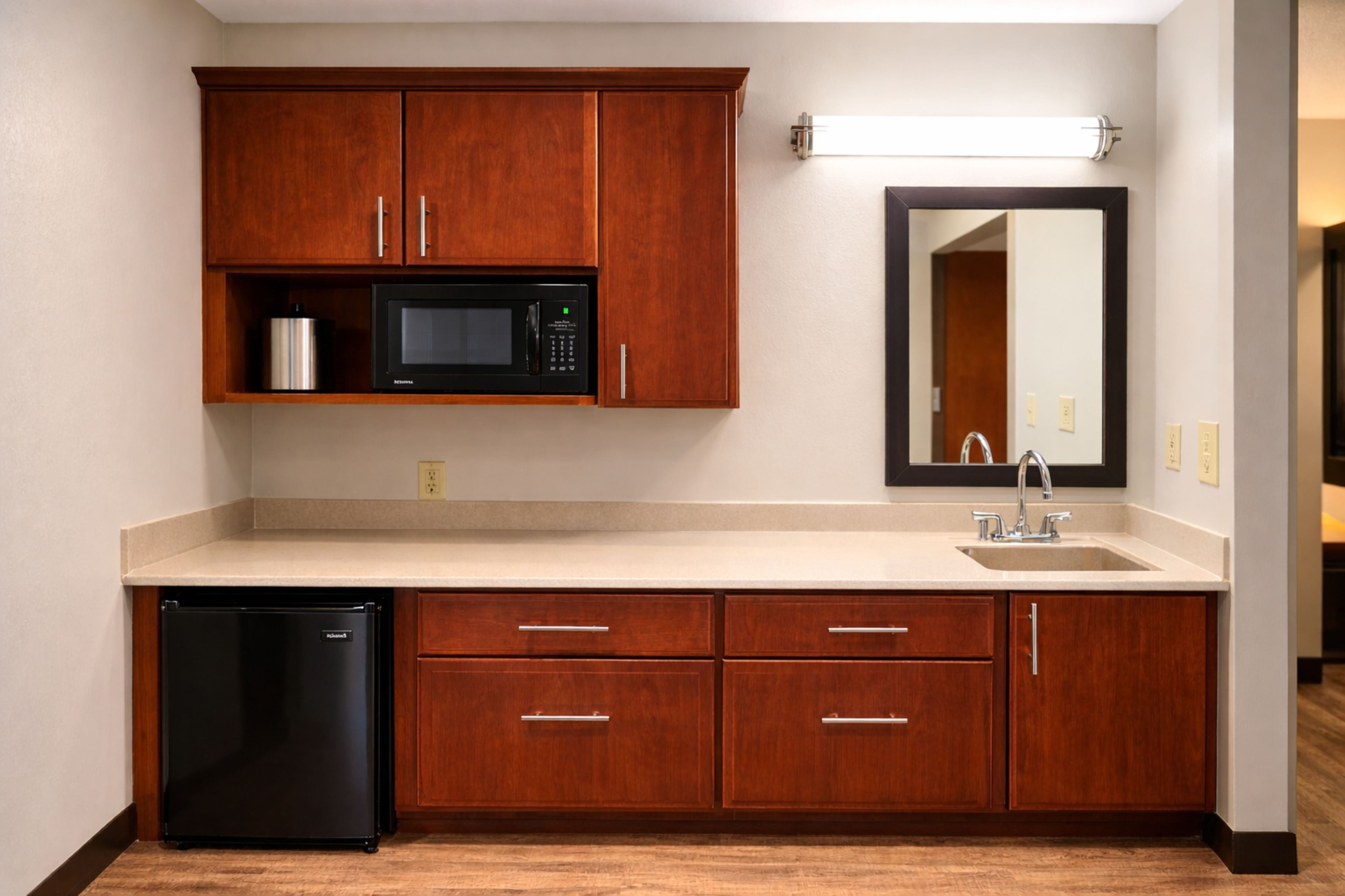 Holiday Inn Express Hotel Suites Winner 14/74