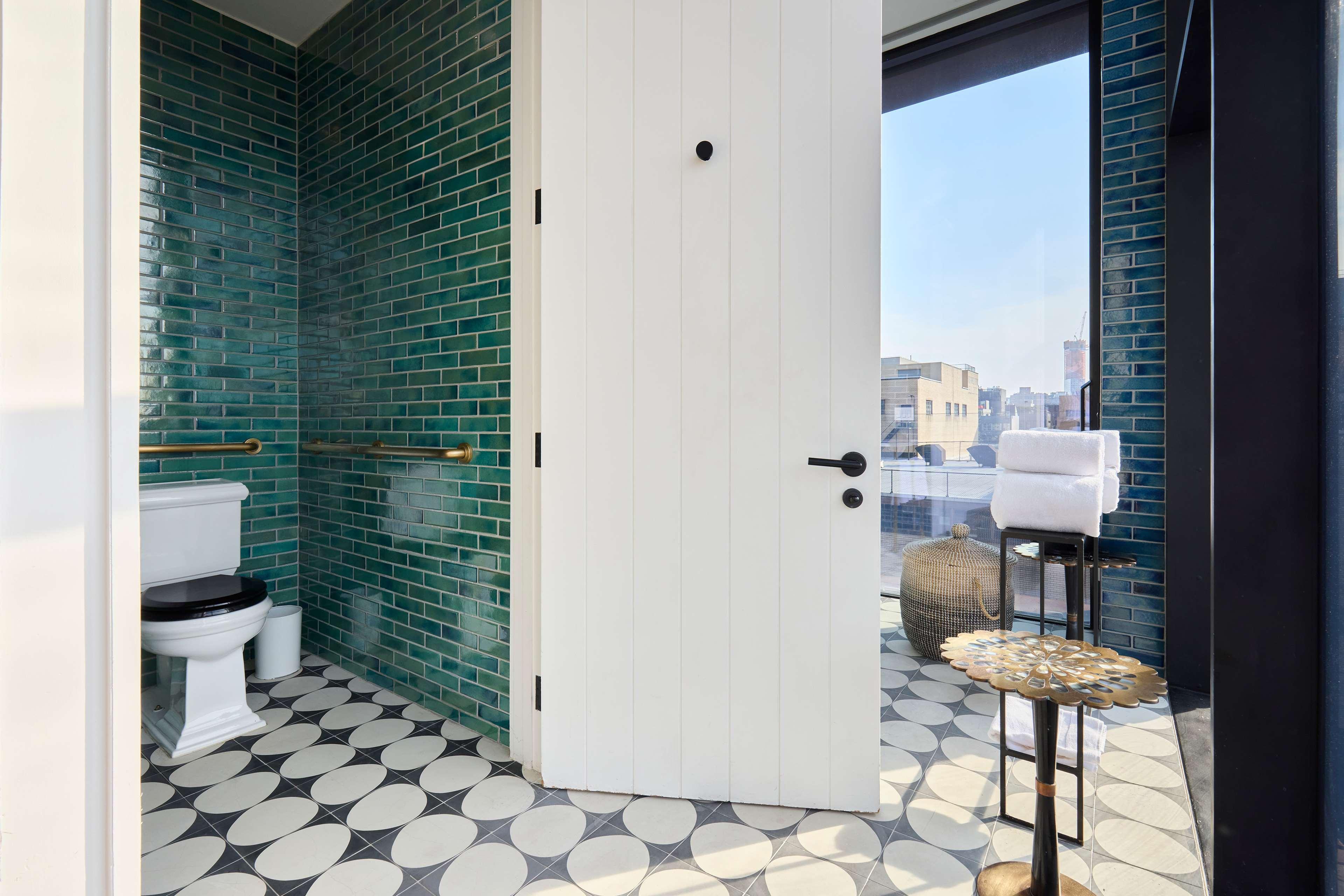 Skyline, Suite, Accessible، Arlo Williamsburg 3/3