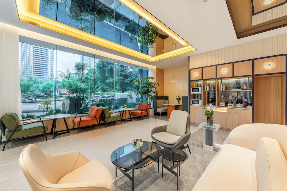 YiWu Zhonglian Kaixin Hotel 57/75