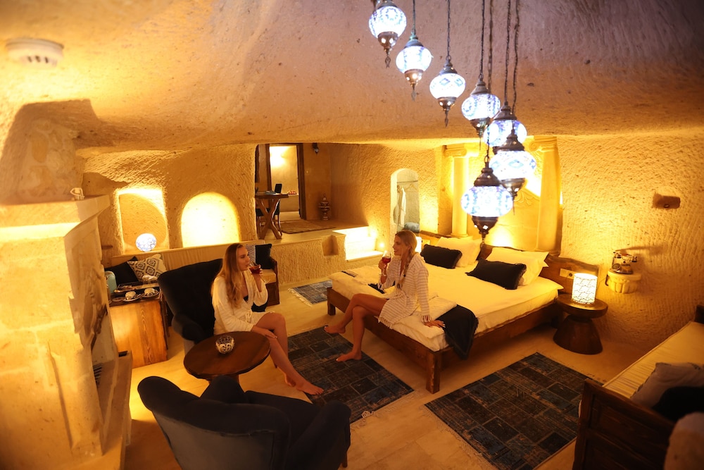 Maks Cave House 22/50