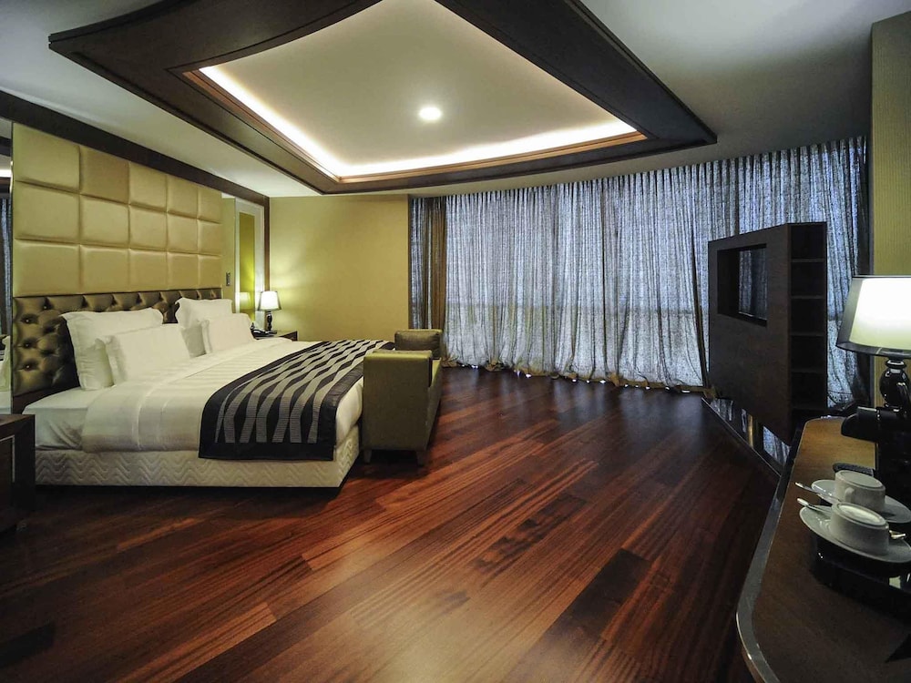 Pullman Istanbul Hotel And Convention Center 14/50