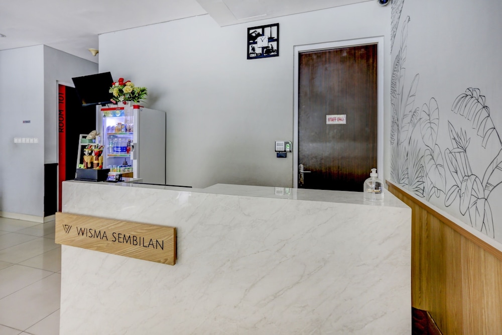 OYO 90056 Wisma Kebon Kacang 9 4/20