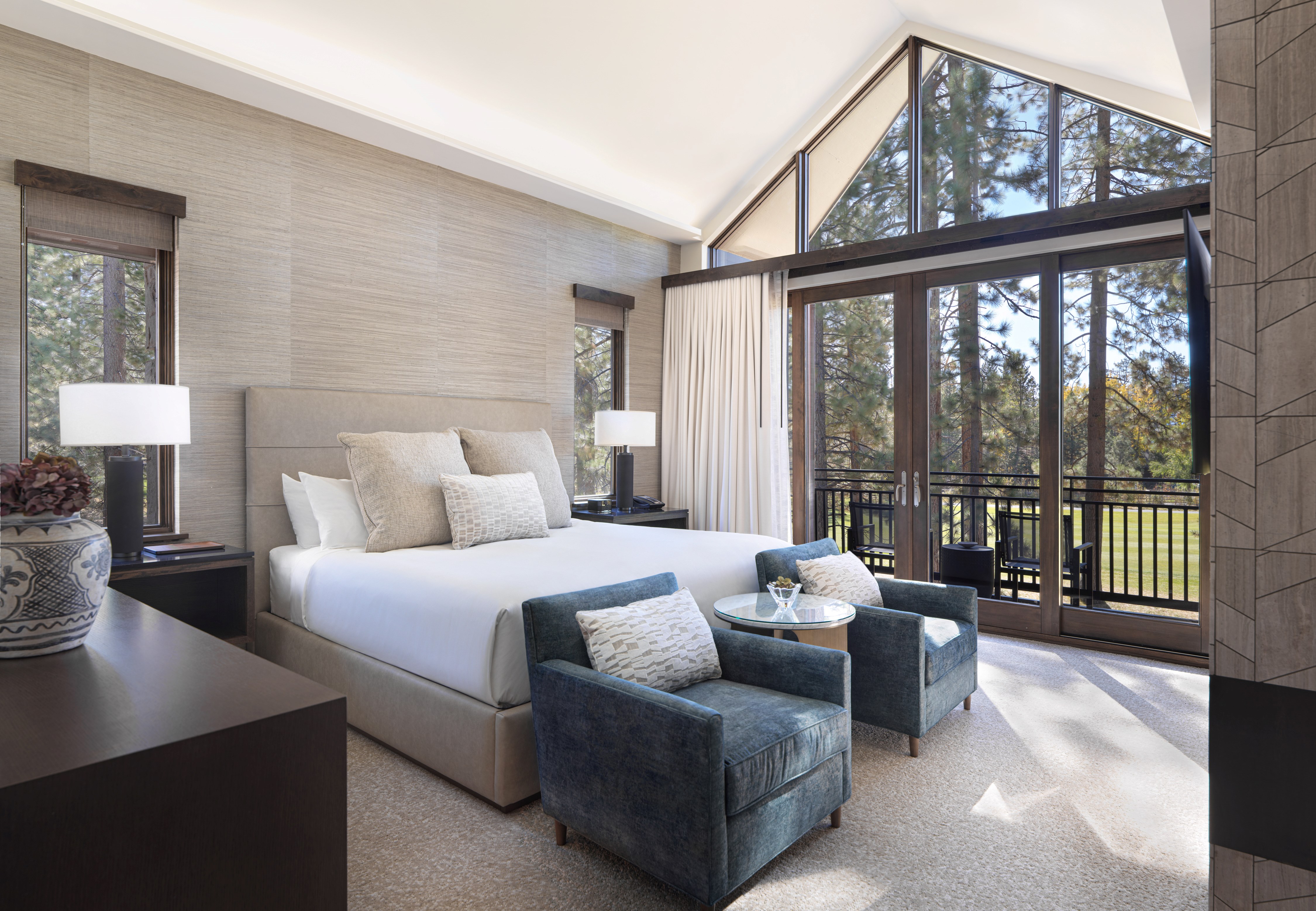 4 Bedrooms, Suite, Villa, Lake View
