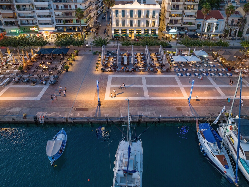 Grand Hotel Kalamata 43/50