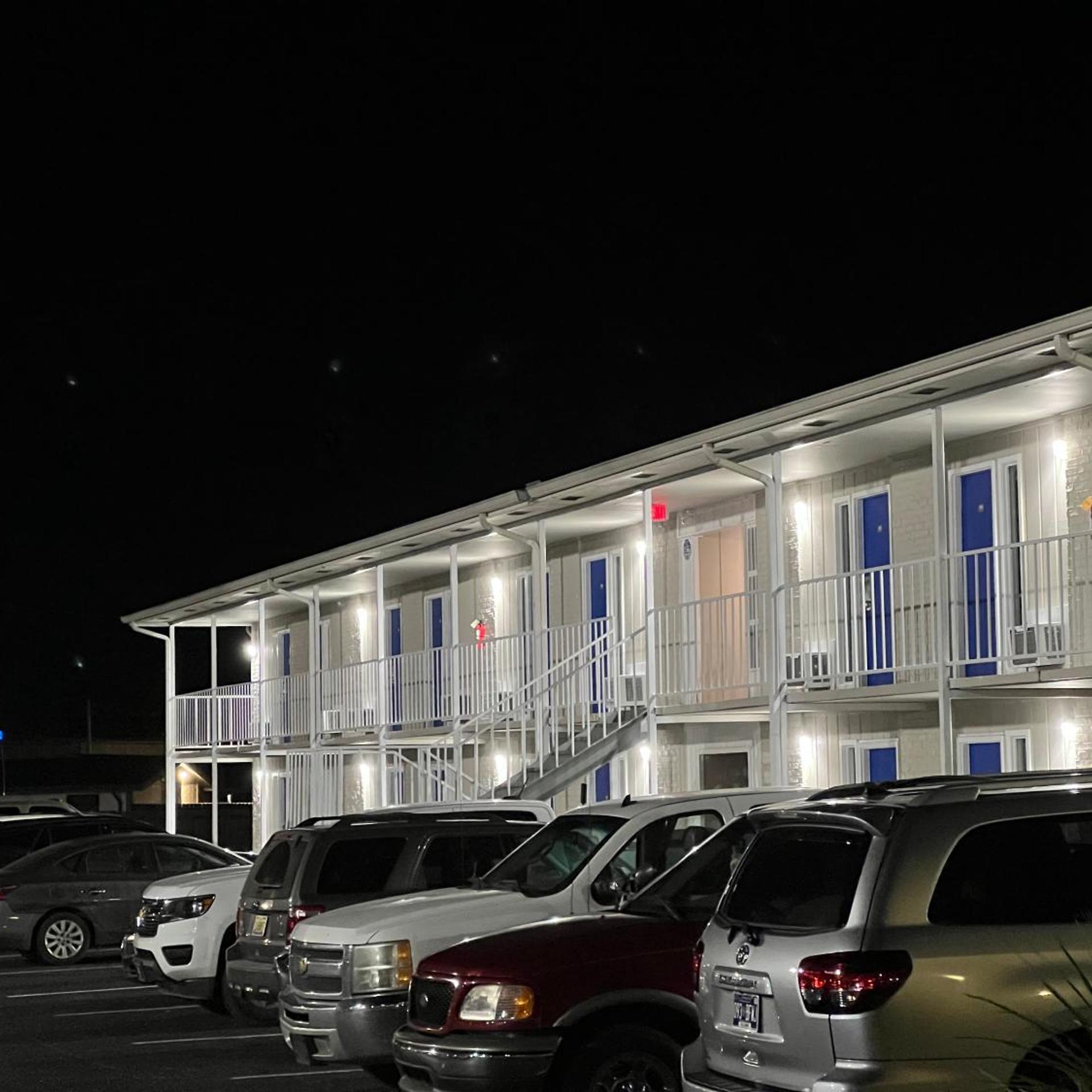 Towne Inn 5/50