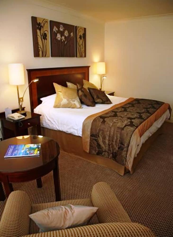 Audleys Wood Hotel 11/50