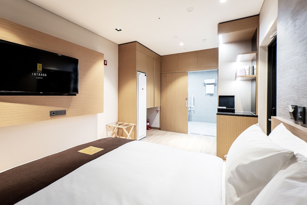 Hotel Intrada Icheon 10/66