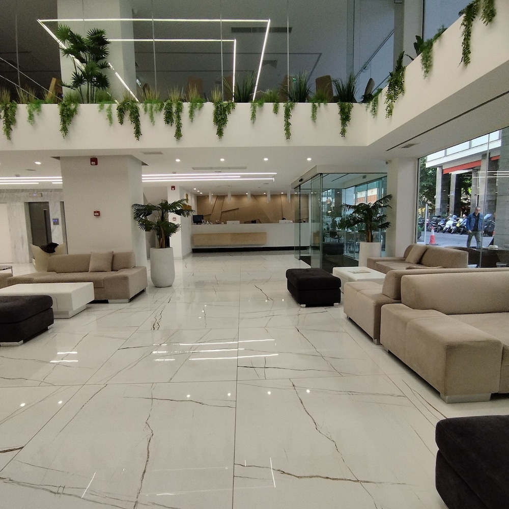 INTERNATIONAL ATENE HOTEL 27/48