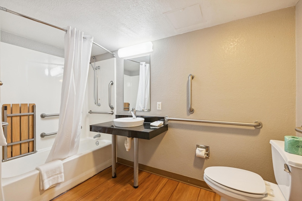 غرفة ديلوكس بسريرين مزدوجين، Motel6 Piscataway, NJ 10/10