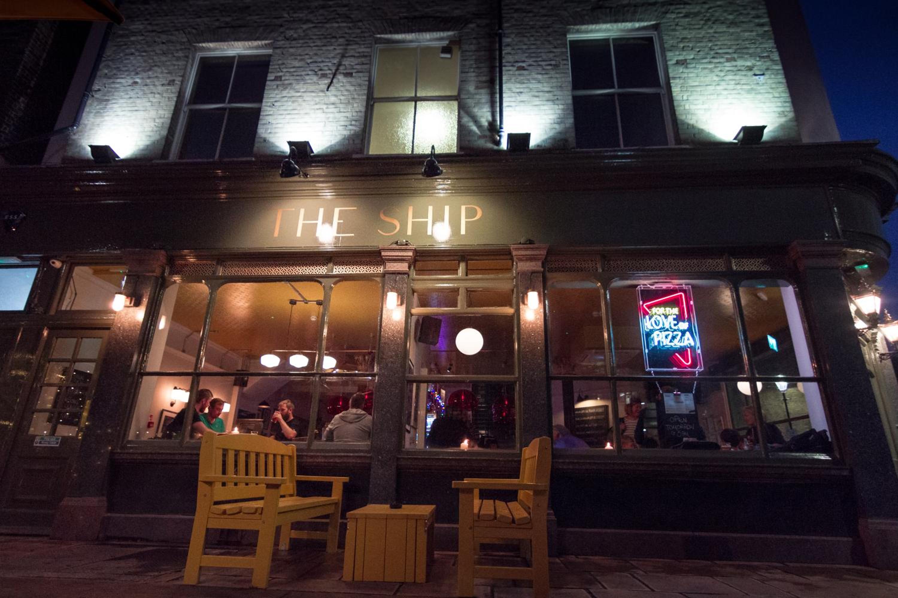 The Ship Rooms 1/12