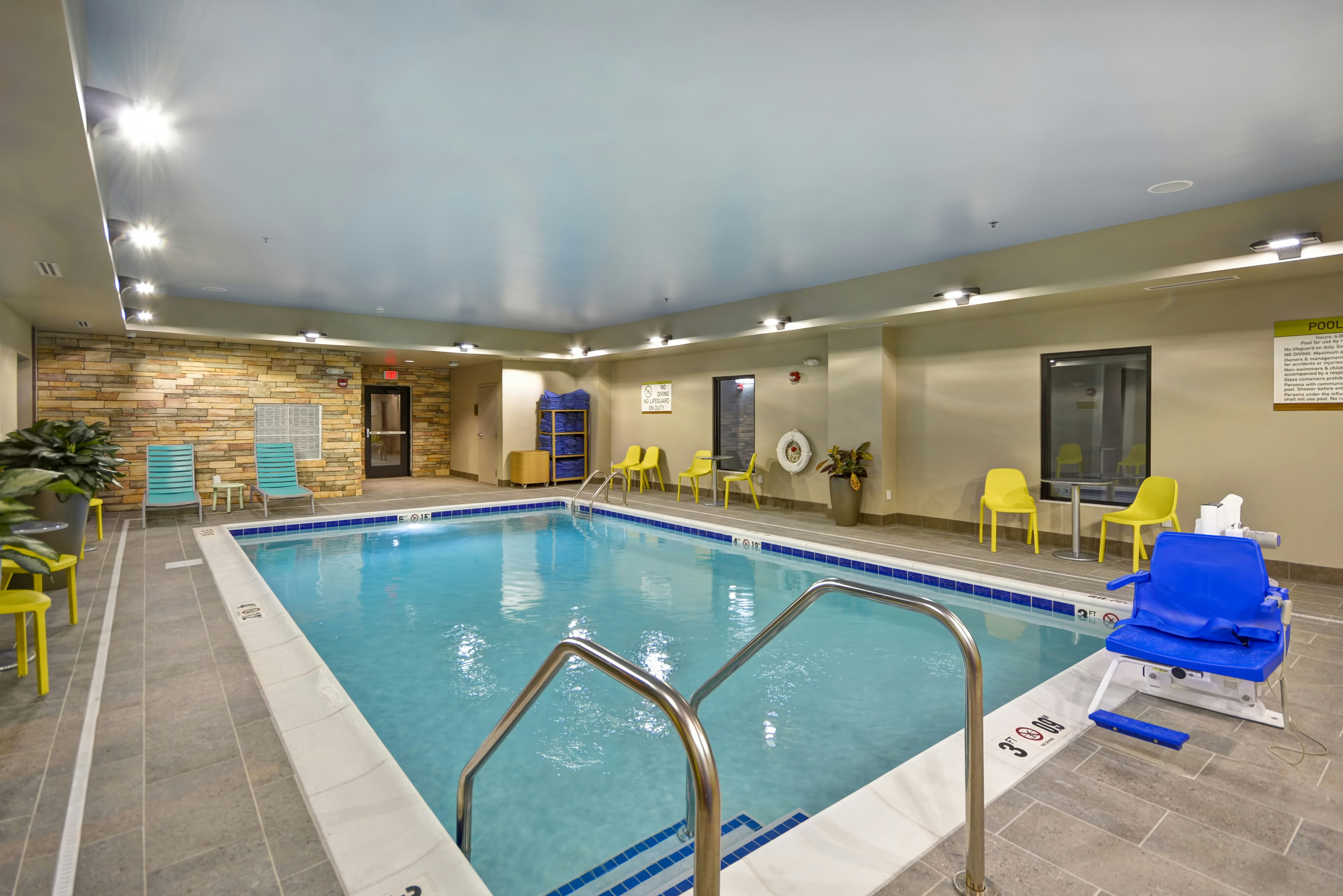 Home2 Suites By Hilton Carbondale 8/22