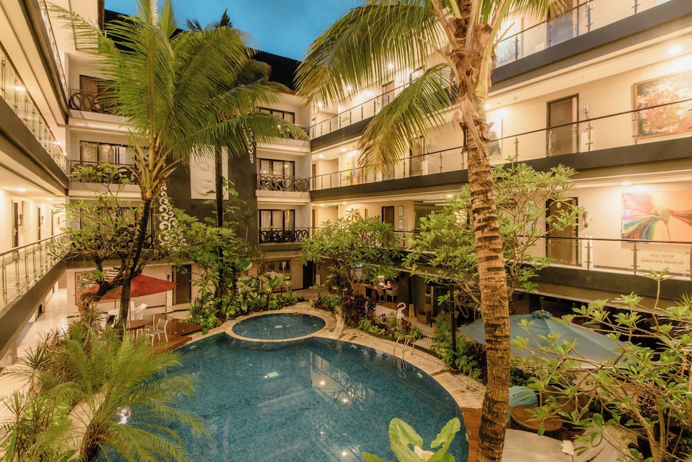 Amaroossa Suite Bali 64/69