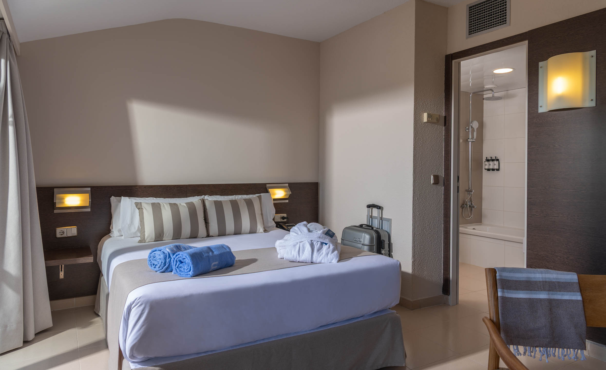 جناح جونيور مفردة بسرير مزدوج، AQUA Hotel The Breeze - All Inclusive - Adults Only 4/9