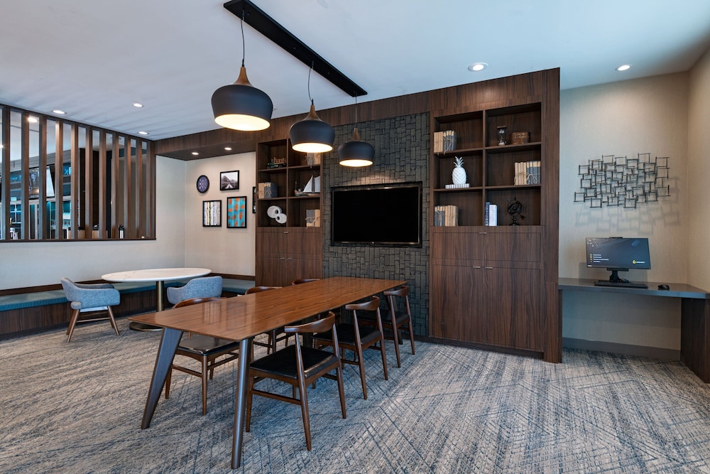 Four Points by Sheraton Fort Worth North 11/17