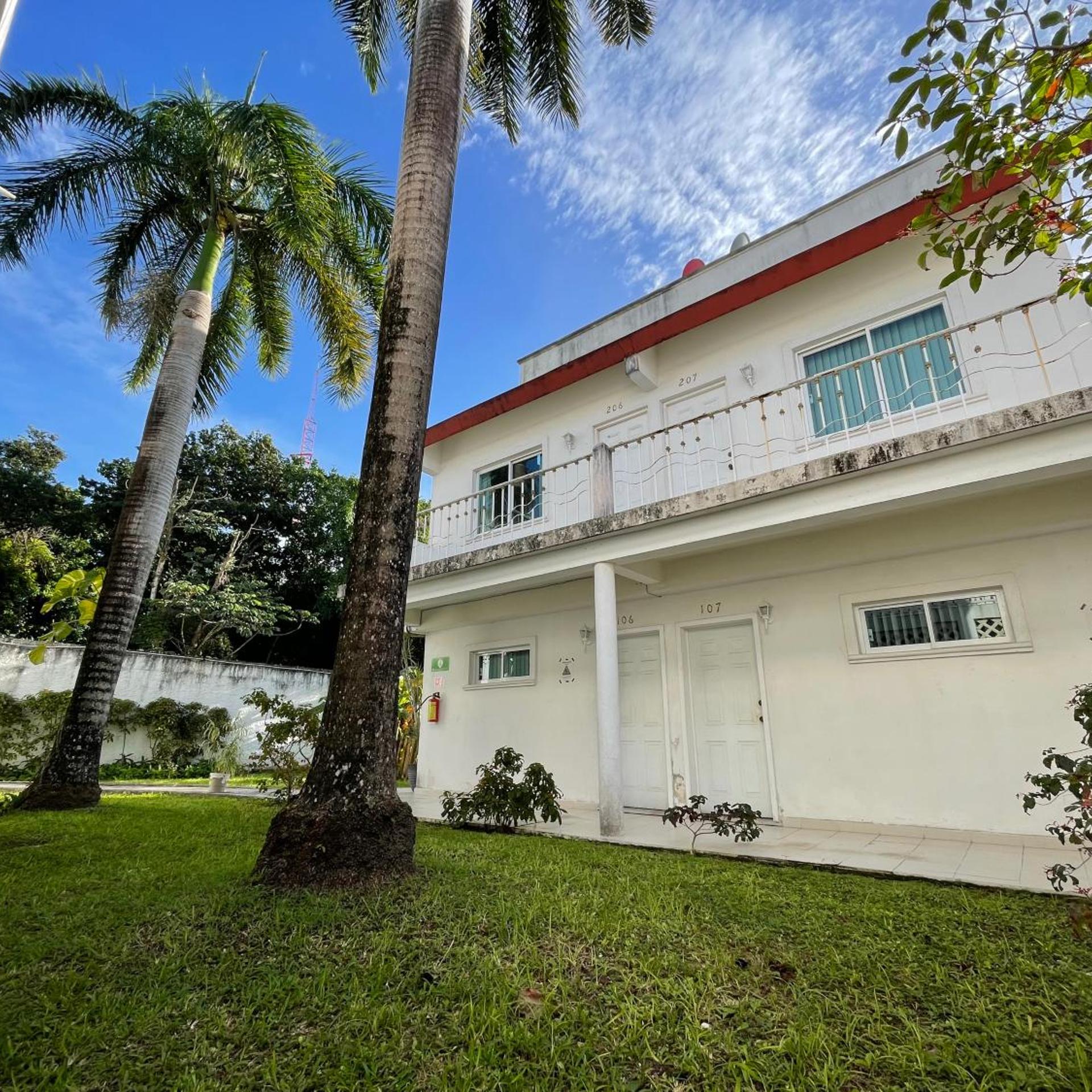 OYO Hotel Dos Mundos Aeropuerto Internacional de Cozumel 7/56
