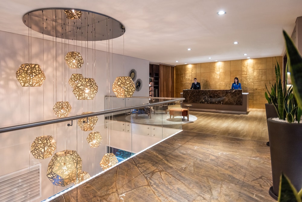 AC Hotel by Marriott Bogota Zona T 8/59