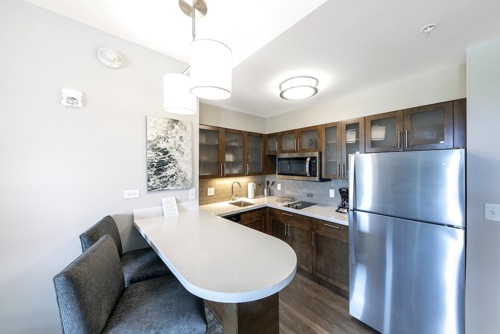 Staybridge Suites Naples Marco Island 48/75