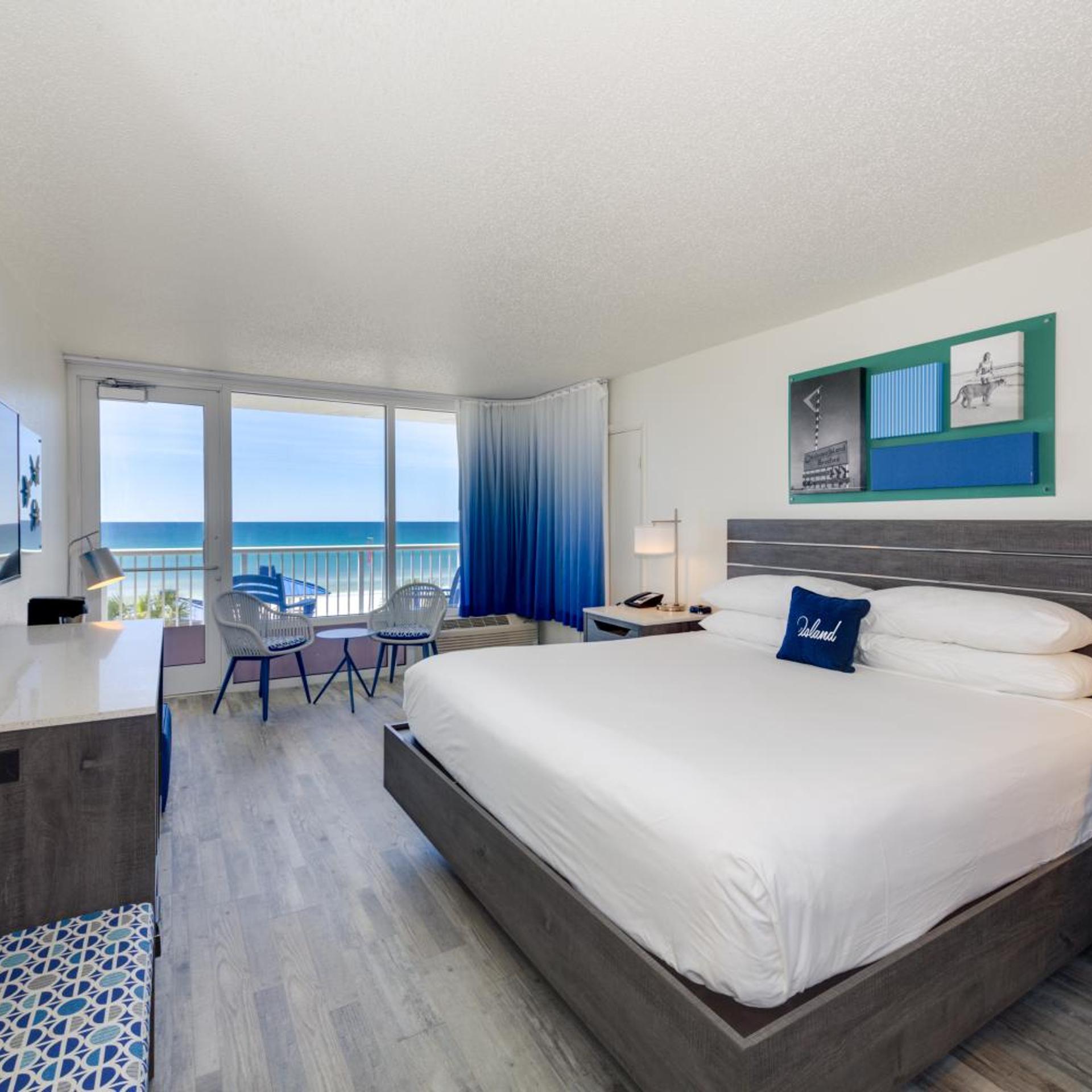 Room, King Bed, Gulf Front