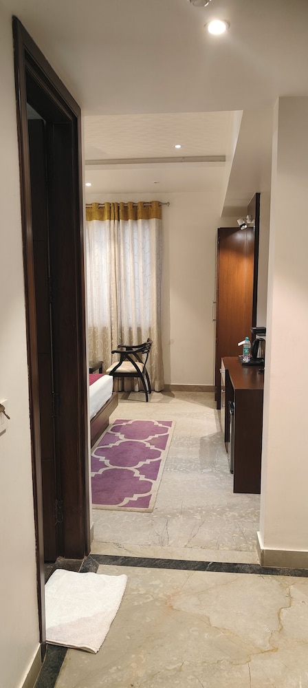 Fabhotel Taj Nagari 31/50