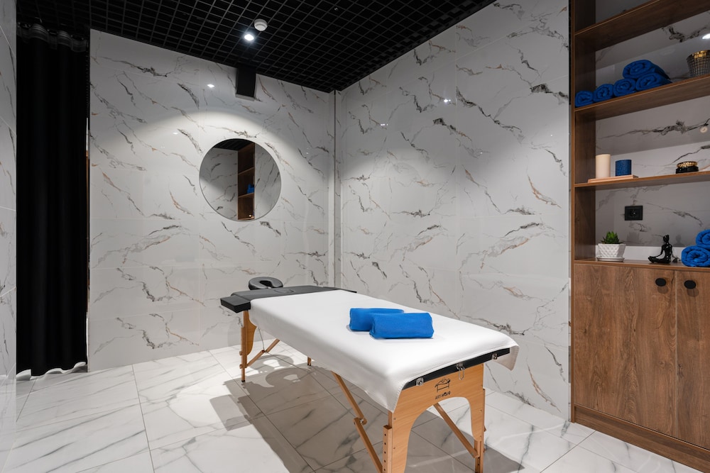 The Elements Hotel Tashkent 38/60