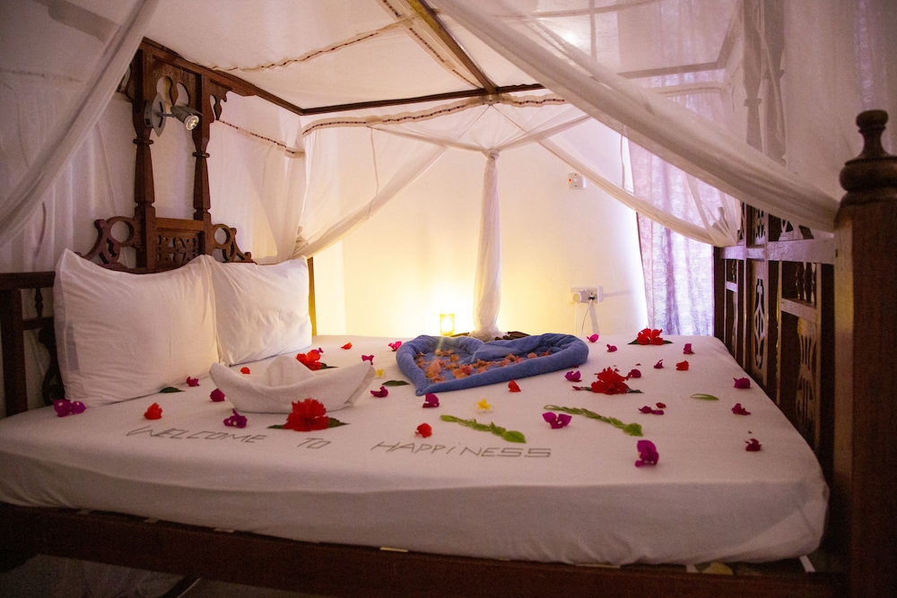 Moonshine Uroa Boutique Hotel 18/50