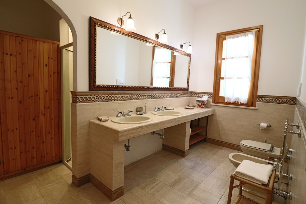Relais Delle Rose Bed And Breakfast 84/84
