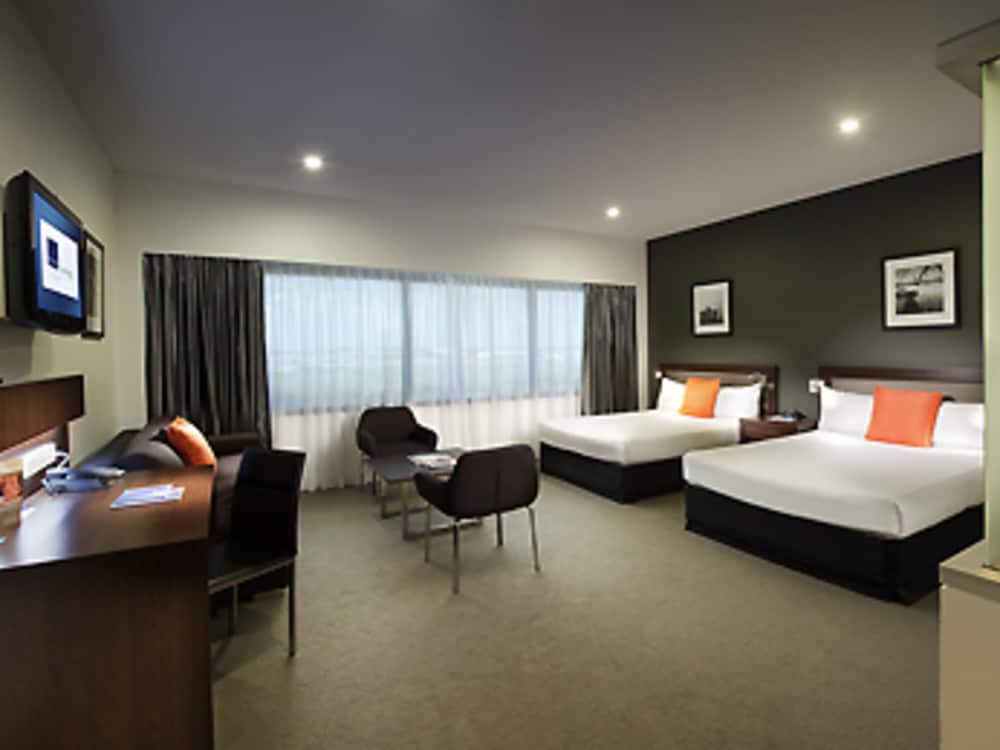 NOVOTEL BRISBANE AIRPORT 14/50